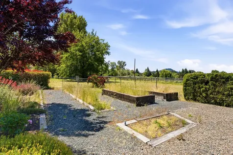 992 Auby Way Grants Pass OR 97527