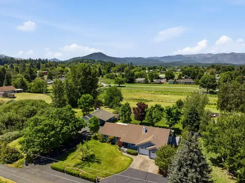 992 Auby Way Grants Pass OR 97527