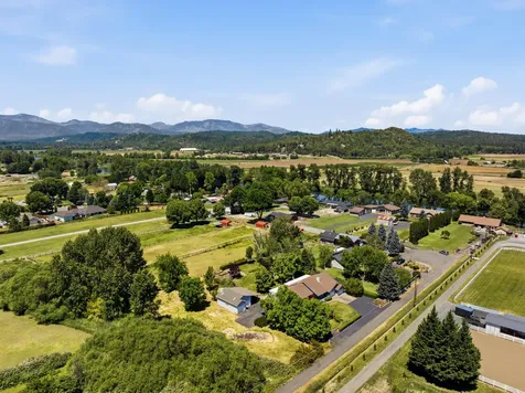 992 Auby Way Grants Pass OR 97527