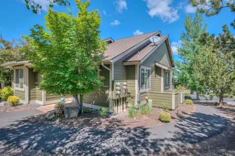 10737 Village Loop Redmond OR 97756