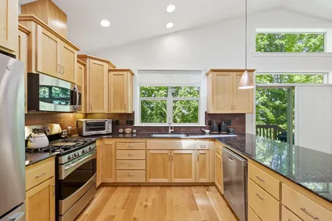 969 Overlook Drive Ashland OR 97520