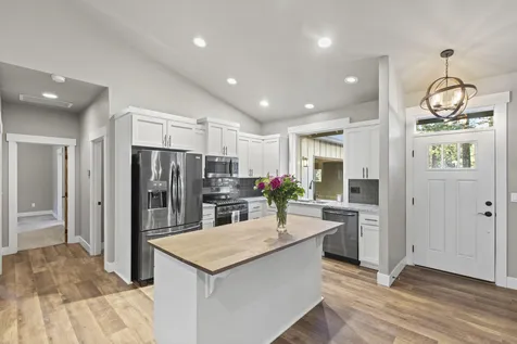 16907 Indio Road Bend OR 97707