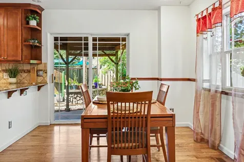 461 Parkside Drive Ashland OR 97520