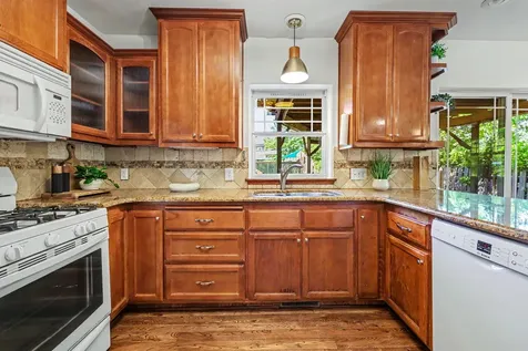 461 Parkside Drive Ashland OR 97520