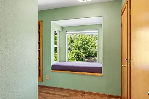 461 Parkside Drive Ashland OR 97520