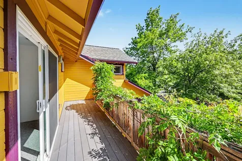 461 Parkside Drive Ashland OR 97520