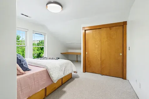 461 Parkside Drive Ashland OR 97520