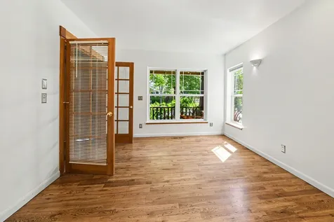 461 Parkside Drive Ashland OR 97520