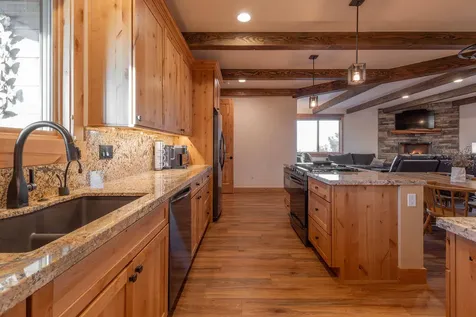61465 White Peaks Court Bend OR 97702