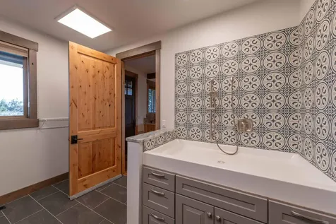 61465 White Peaks Court Bend OR 97702