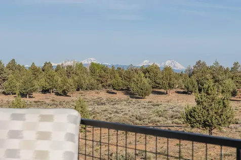 61465 White Peaks Court Bend OR 97702