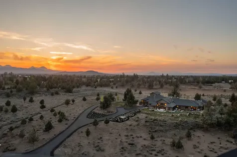 61465 White Peaks Court Bend OR 97702