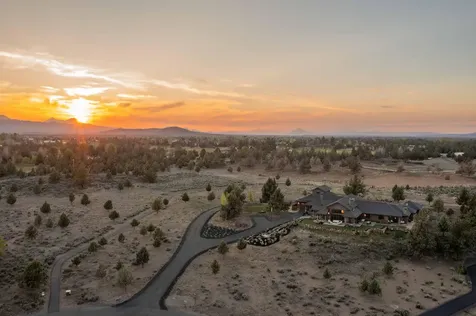 61465 White Peaks Court Bend OR 97702