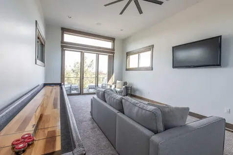 61465 White Peaks Court Bend OR 97702
