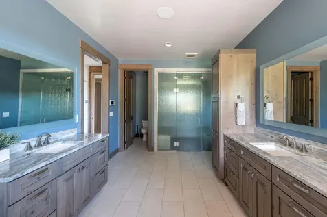 61465 White Peaks Court Bend OR 97702