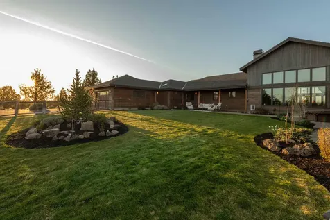 61465 White Peaks Court Bend OR 97702