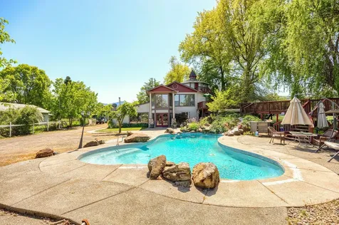 3600 Madrona Lane Medford OR 97501