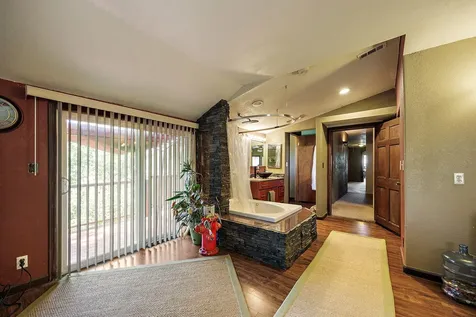 3600 Madrona Lane Medford OR 97501