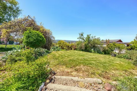 3600 Madrona Lane Medford OR 97501