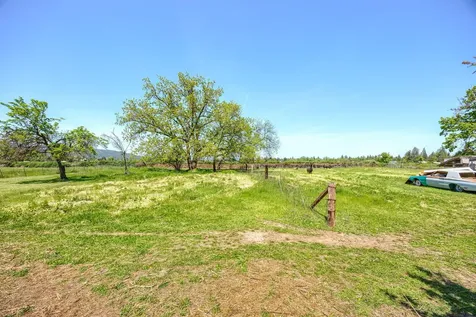 3600 Madrona Lane Medford OR 97501