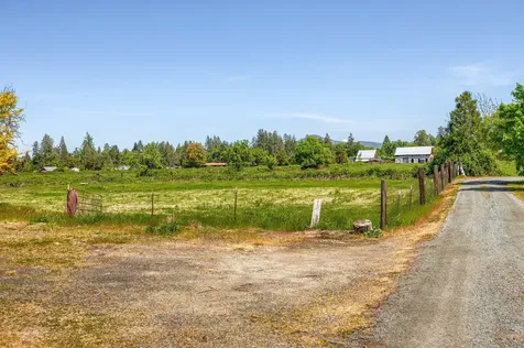 3600 Madrona Lane Medford OR 97501