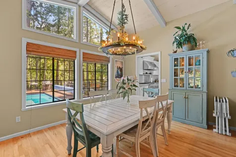 160 Hidden Valley Lane Rogue River OR 97537
