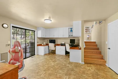 160 Hidden Valley Lane Rogue River OR 97537