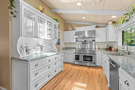 160 Hidden Valley Lane Rogue River OR 97537