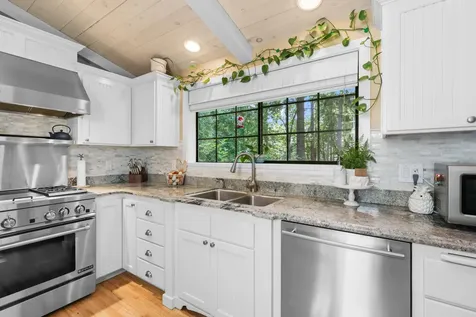 160 Hidden Valley Lane Rogue River OR 97537