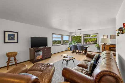 1776 NE Pheasant Lane Bend OR 97701