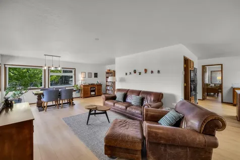1776 NE Pheasant Lane Bend OR 97701