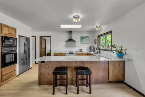 1776 NE Pheasant Lane Bend OR 97701