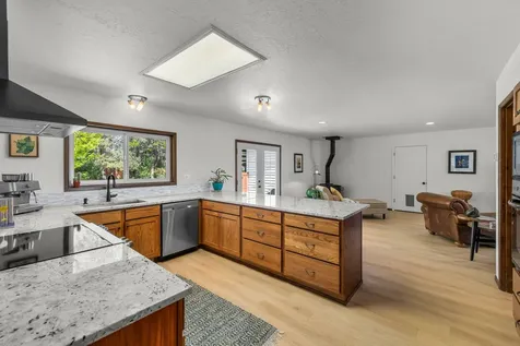 1776 NE Pheasant Lane Bend OR 97701