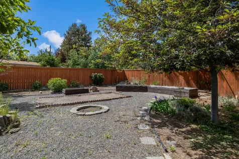 1776 NE Pheasant Lane Bend OR 97701