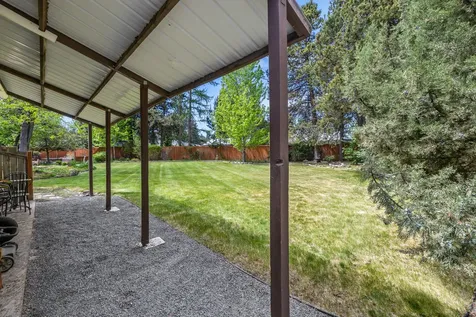 1776 NE Pheasant Lane Bend OR 97701