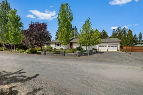 1776 NE Pheasant Lane Bend OR 97701