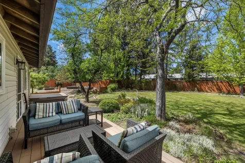 1776 NE Pheasant Lane Bend OR 97701