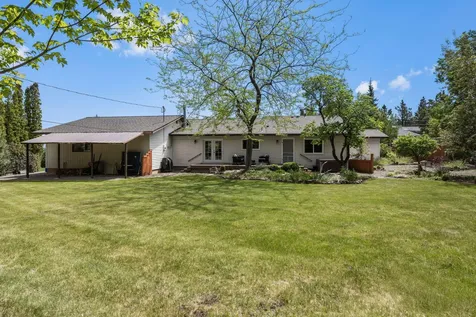 1776 NE Pheasant Lane Bend OR 97701