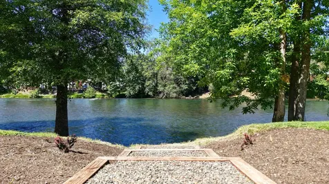 1030 Anglers Place Shady Cove OR 97539