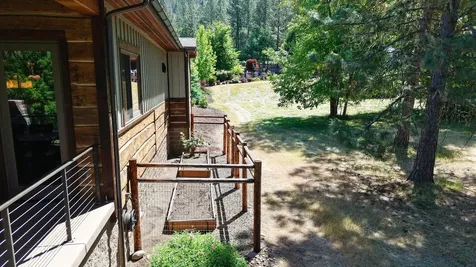 1030 Anglers Place Shady Cove OR 97539