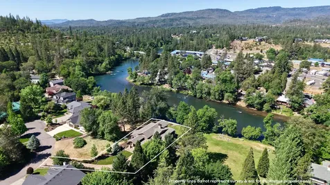 1030 Anglers Place Shady Cove OR 97539