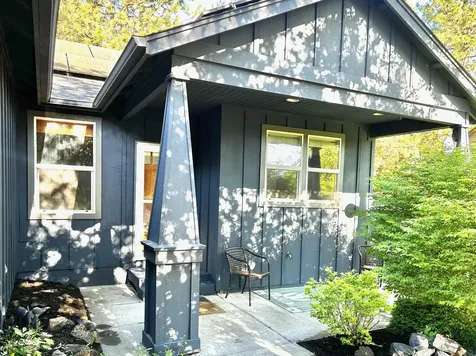 61039 Honkers Lane Bend OR 97702