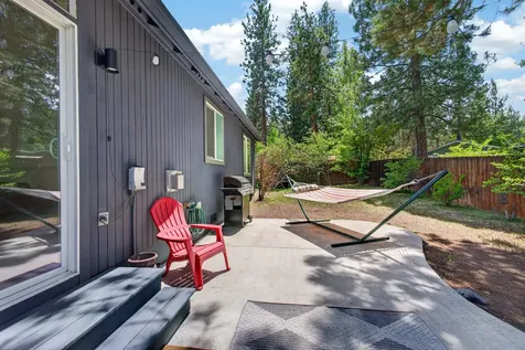 61039 Honkers Lane Bend OR 97702