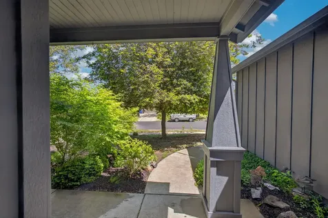 61039 Honkers Lane Bend OR 97702