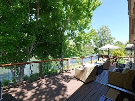 150 Castaline Place Shady Cove OR 97539