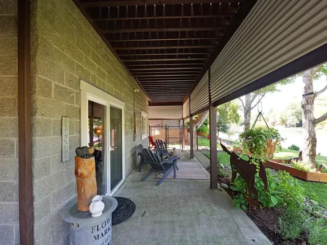 150 Castaline Place Shady Cove OR 97539