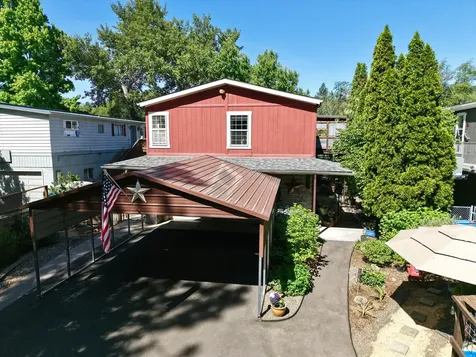 150 Castaline Place Shady Cove OR 97539