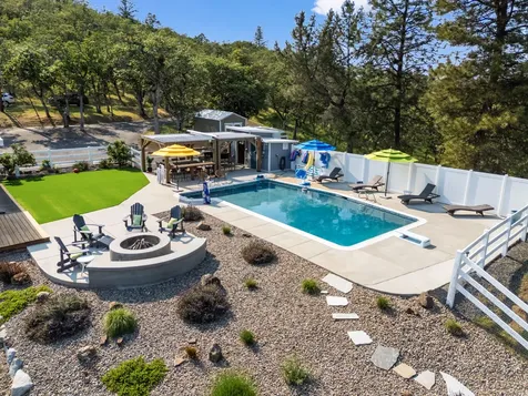 4855 Pioneer Road Medford OR 97501