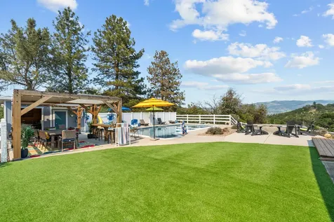 4855 Pioneer Road Medford OR 97501