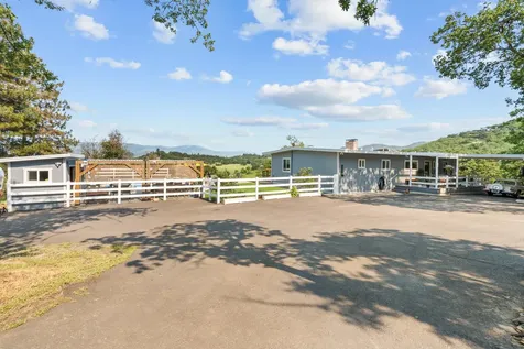 4855 Pioneer Road Medford OR 97501